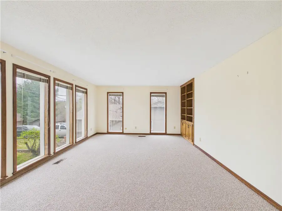 9 Ridgewell Lane, Bella Vista, AR 72715 - #3