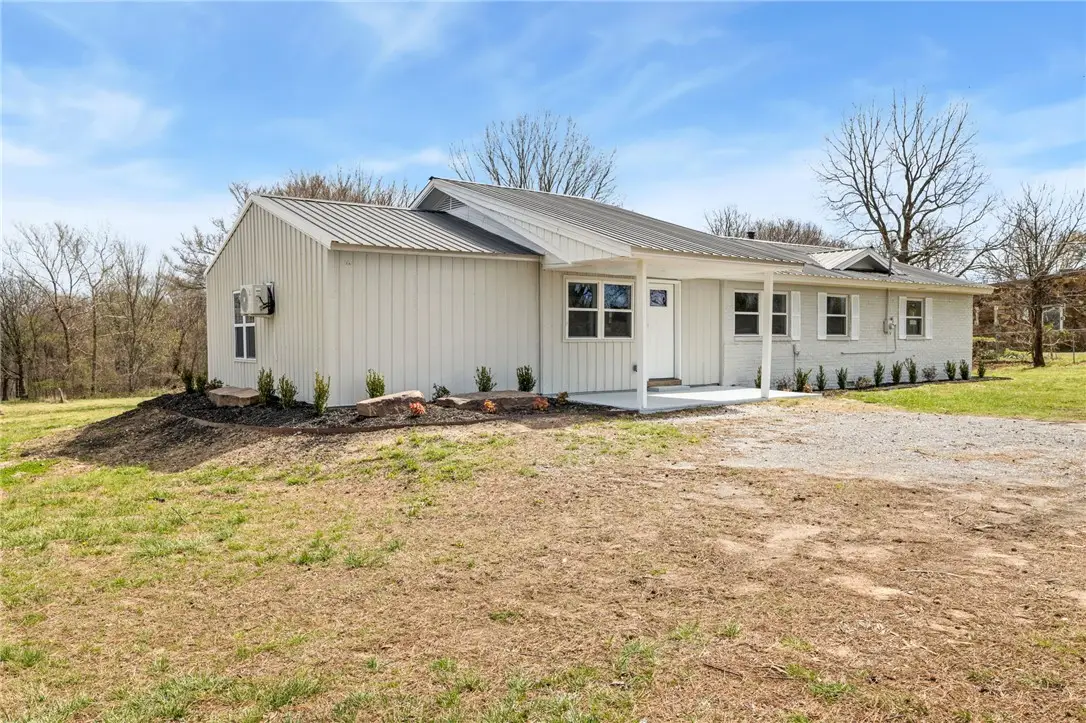 10886 S Jackson Highway, Lincoln, AR 72744 - #1