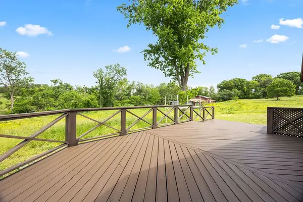 14390 W Highway 102 Highway, Gravette, AR 72736