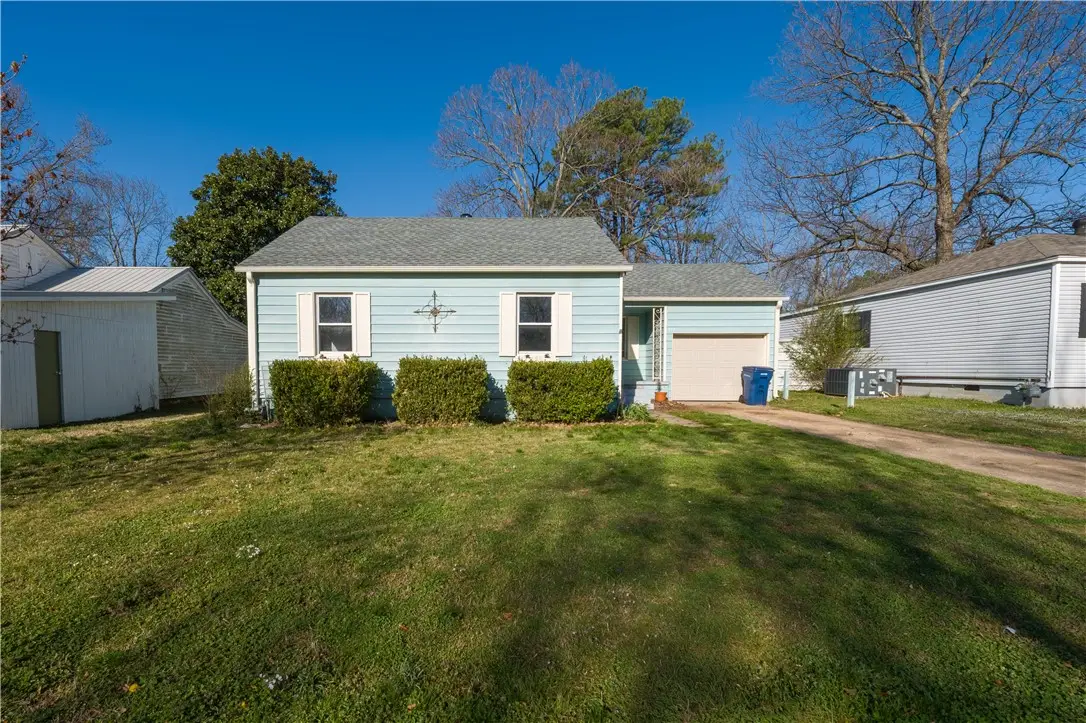 312 S Garrett Street, Siloam Springs, AR 72761 - #1