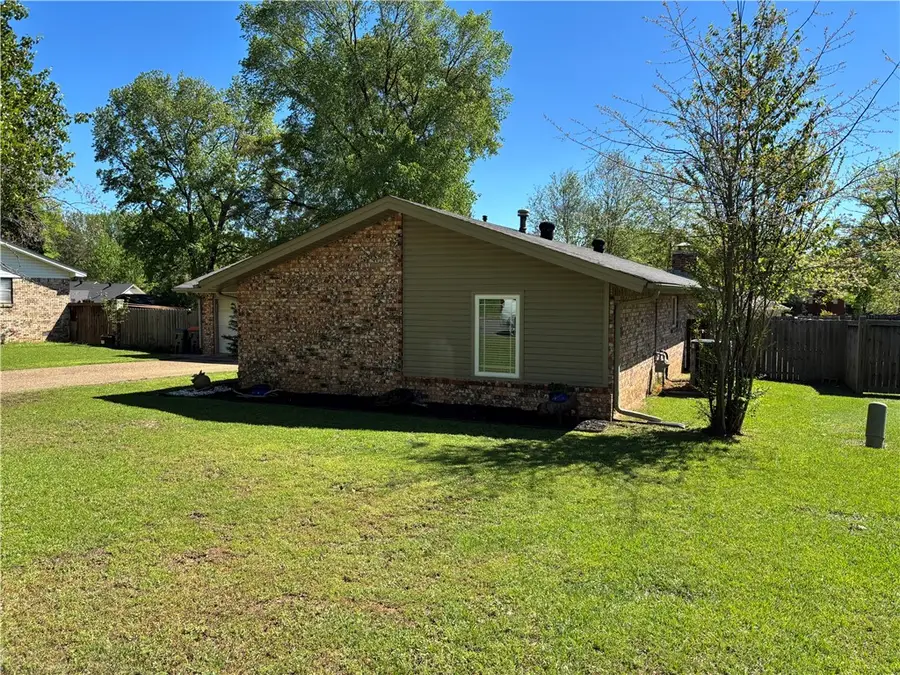 1206 Ridgewood Drive, Russellville, AR 72801 - #3