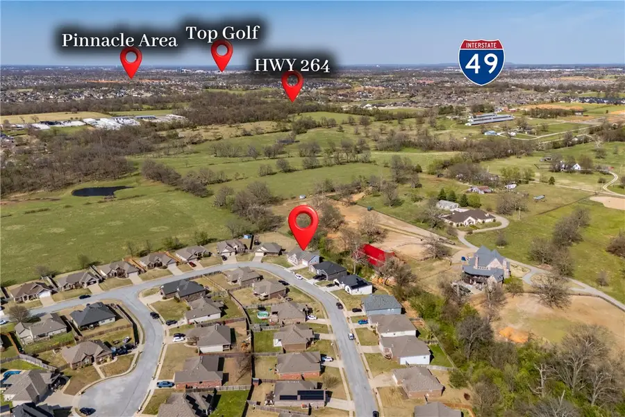 952 Glass Street, Cave Springs, AR 72718 - #2