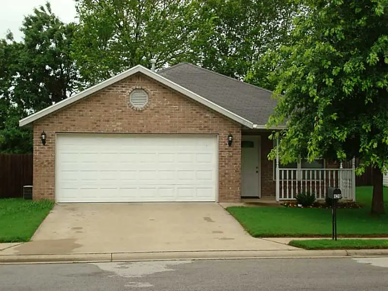 820 SE E Court, Bentonville, AR 72712 - #1