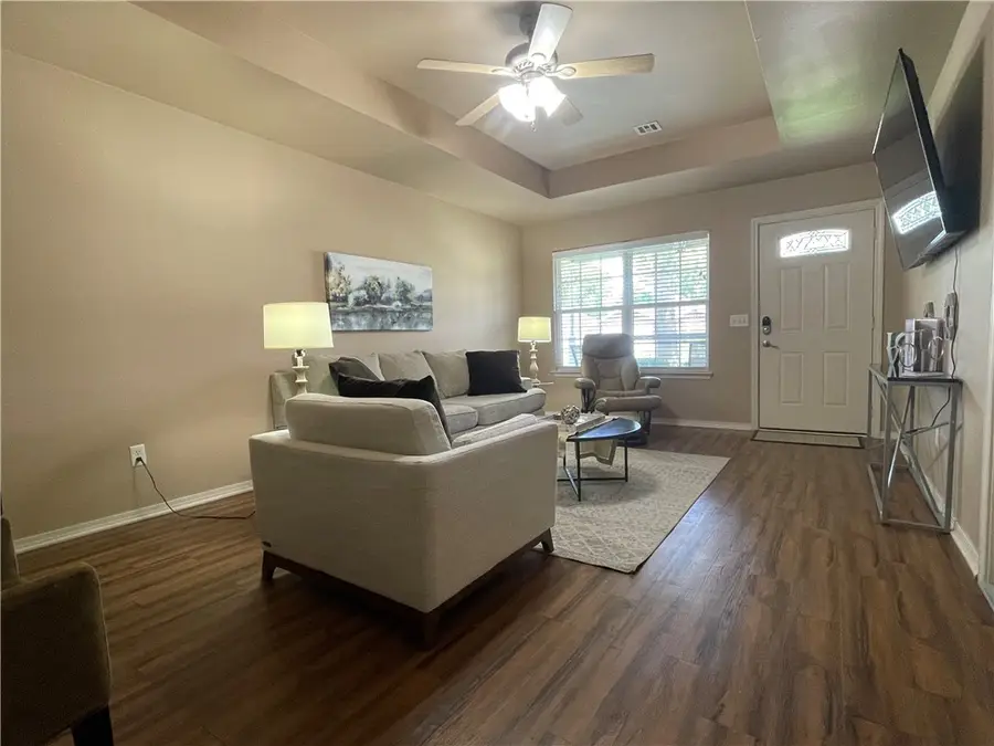 820 SE E Court, Bentonville, AR 72712 - #3