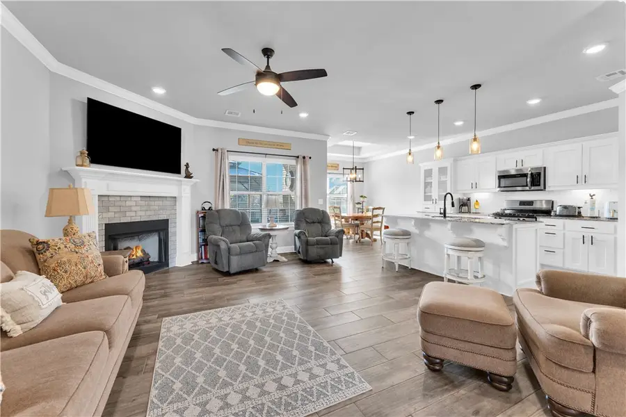 5605 Sapphire Drive, Springdale, AR 72764 - #3