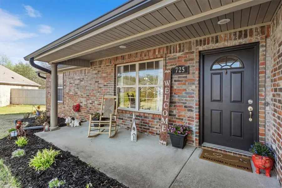 725 W Deer Lodge Court, Siloam Springs, AR 72761 - #3