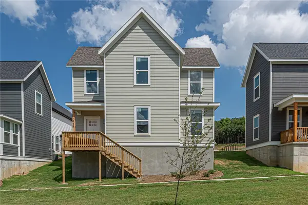 936 S Laramie Heights, Fayetteville, AR 72704