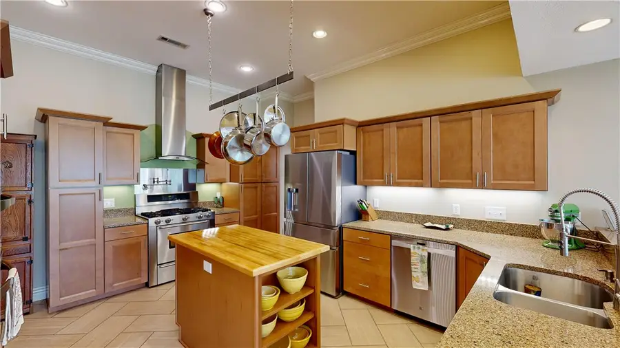 2195 E Wolf Creek Drive, Fayetteville, AR 72703 - #2