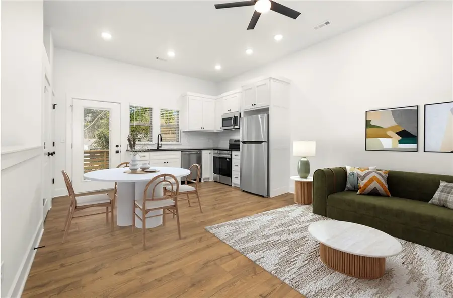 531 S Wood Avenue #4, Fayetteville, AR 72701 - #2