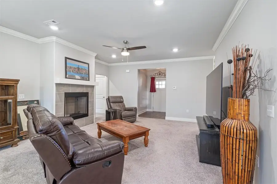 1037 Jameson Street, Tontitown, AR 72762 - #3