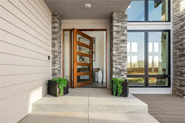 14338 Fruitwood Road, Gravette, AR 72736