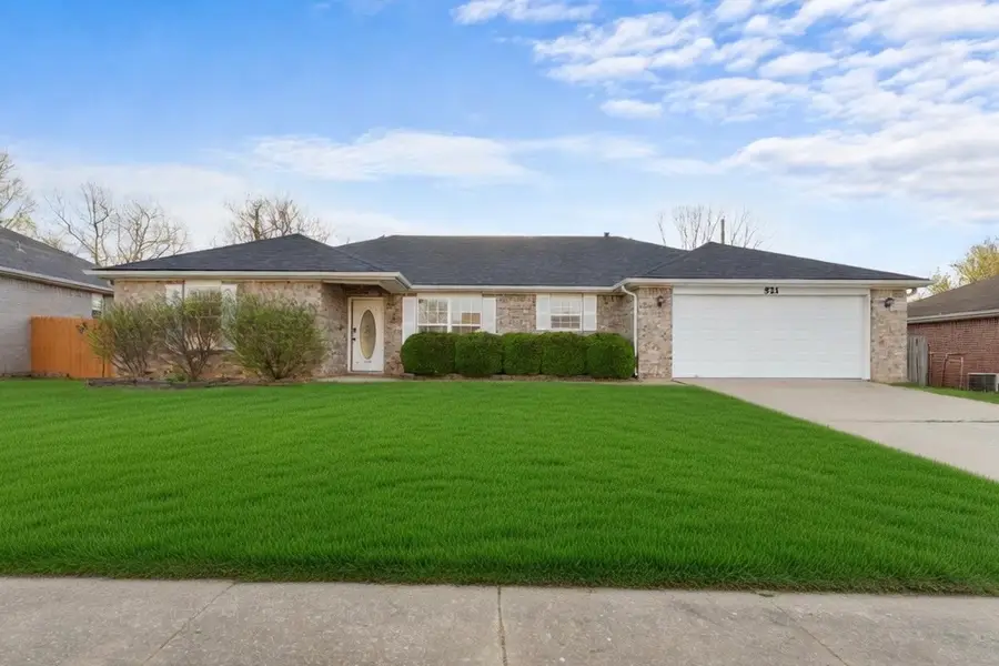 521 Prairie Street, Lowell, AR 72745 - #2