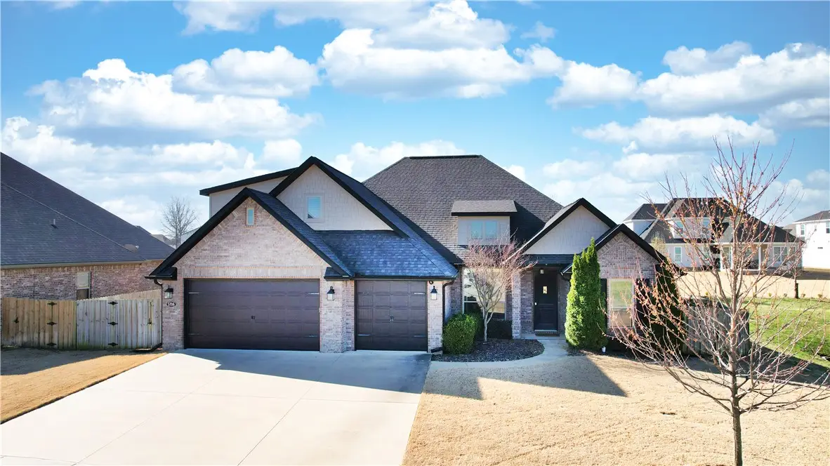 5706 W Lakewood Drive, Rogers, AR 72758 - #1