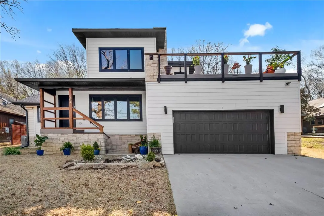 604 N Vinson Avenue, Fayetteville, AR 72701 - #1