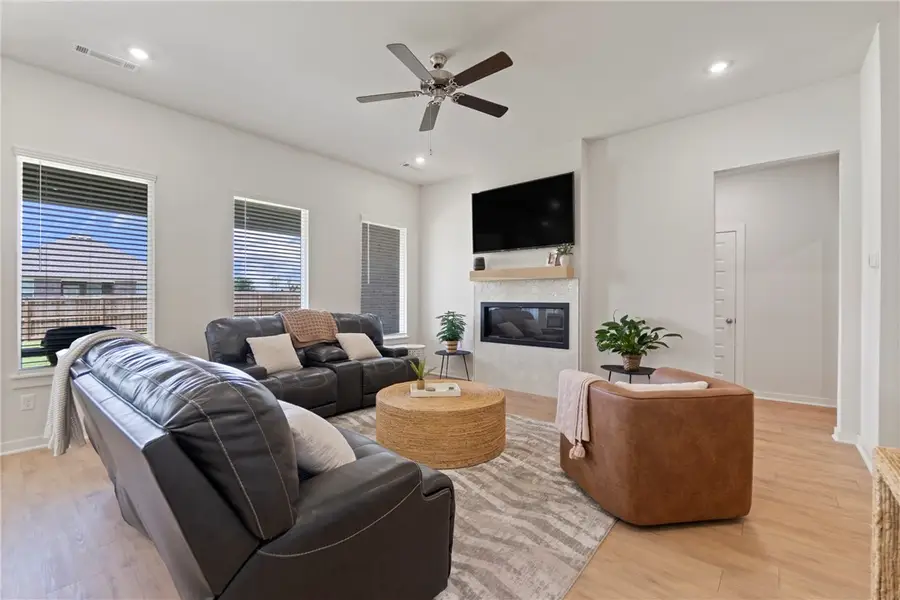 457 N Goose Xing, Farmington, AR 72730 - #2