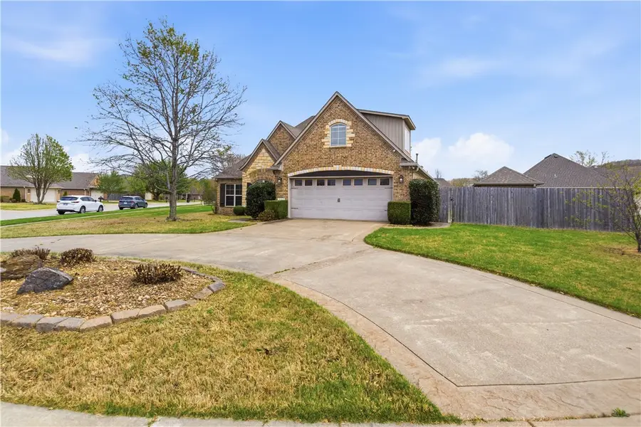 3907 W Mountain View Drive, Fayetteville, AR 72704 - #2