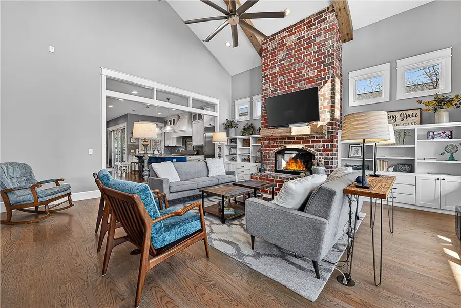 408 SW E, Bentonville, AR 72712 - #3