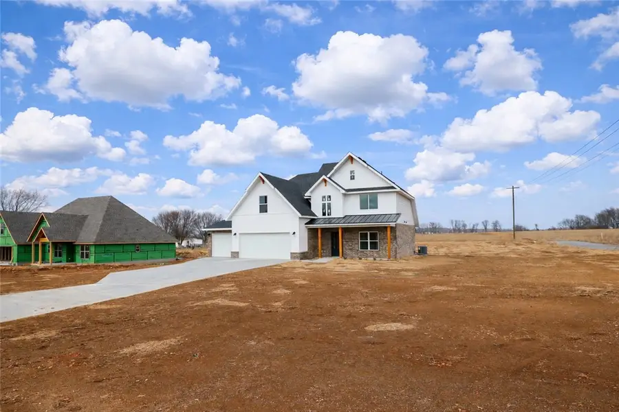 2100 Taylor Orchard Road, Gentry, AR 72734 - #2