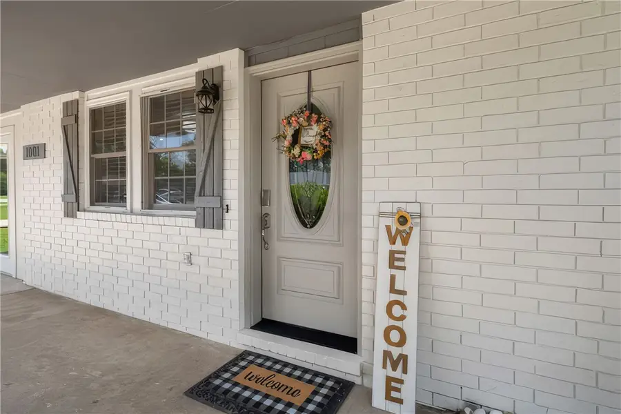 1001 11th Street, Bentonville, AR 72712 - #2