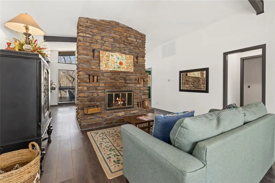 4 Billingsley Lane, Bella Vista, AR 72715 - #3