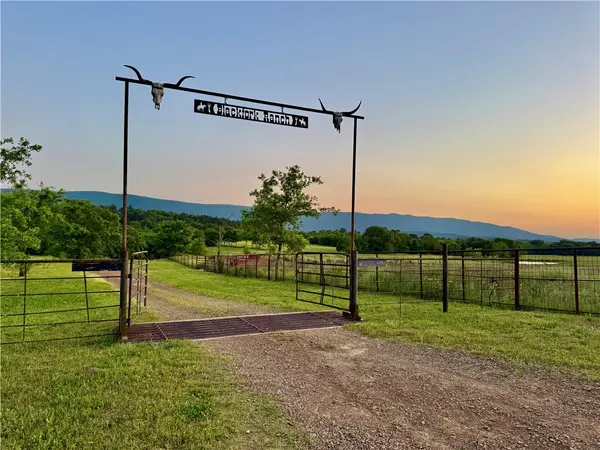 35871 Blackfork Trail, Mena, AR 71953