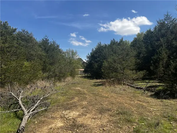 3305 N Jackson Avenue, Russellville, AR 72802