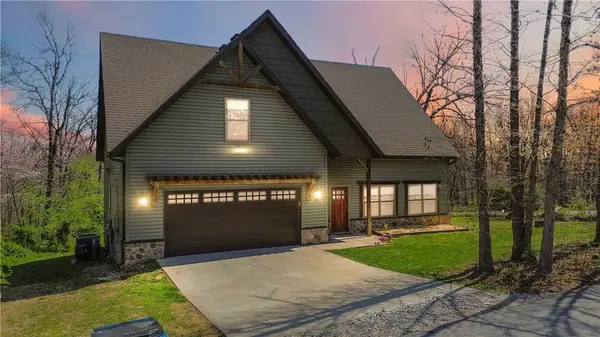 9 Kings Lynn, Bella Vista, AR 72715