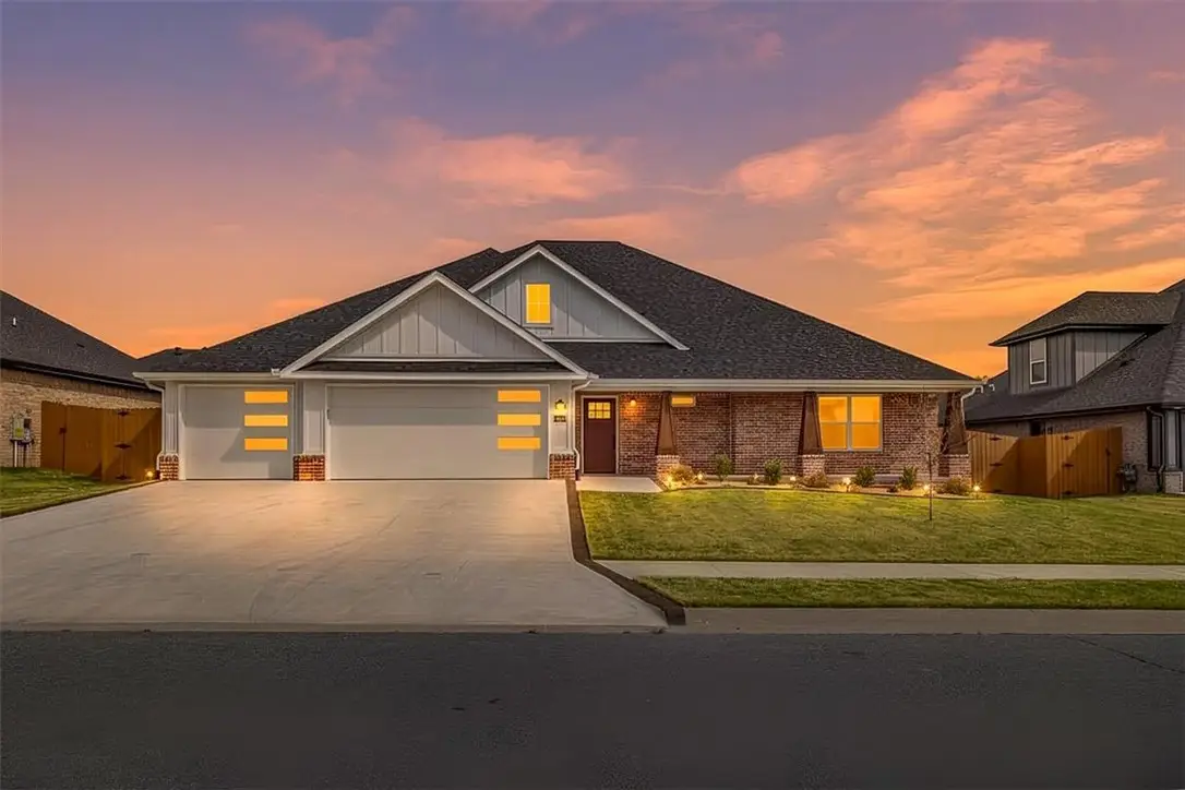 510 Bronco Street, Centerton, AR 72719 - #1