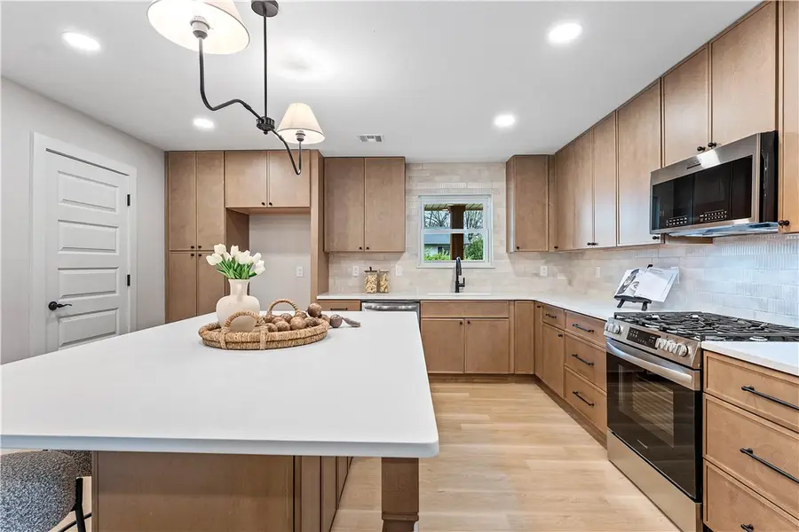 2110 SE 16th Street, Bentonville, AR 72712 - #3