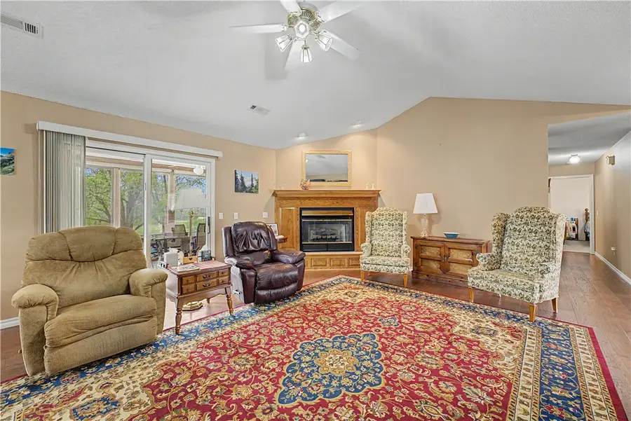 16 Saint Andrews Circle, Bella Vista, AR 72715 - #3