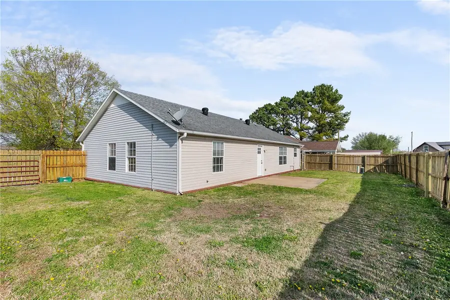 521 Highland Street, Lowell, AR 72745 - #3