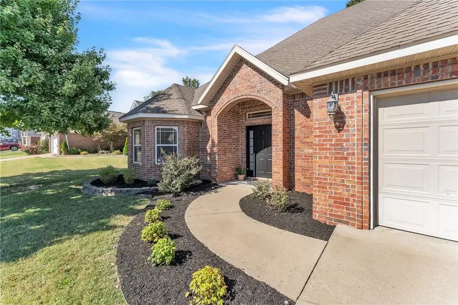 5703 W Casey Drive, Rogers, AR 72758 - #2