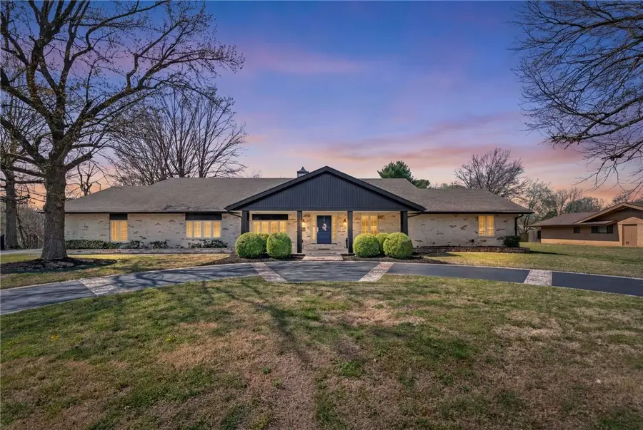 1100 Ranch Drive, Springdale, AR 72762 - #3