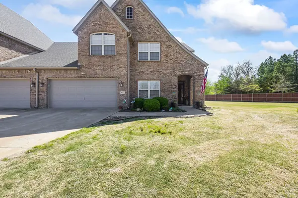 4017 N Meadow View Drive, Fayetteville, AR 72703