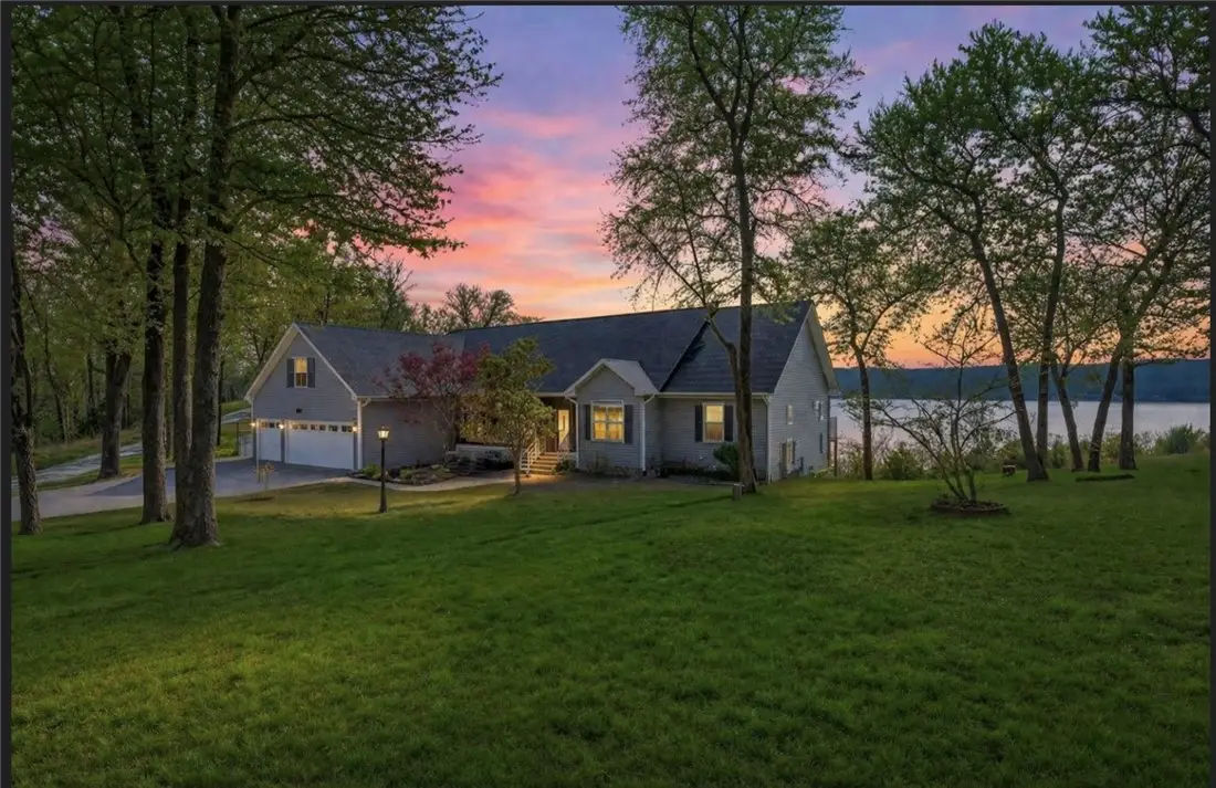 122 Holland Pt, Eureka Springs, AR 72631 - #1