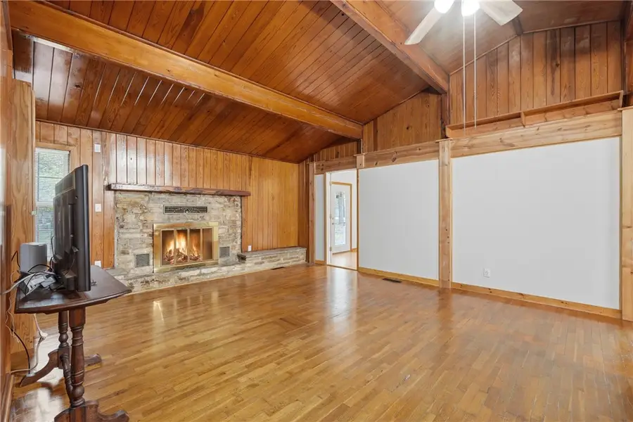 10 Forest Lane, Eureka Springs, AR 72632 - #3