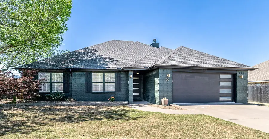 100 NW Apple Blossom, Bentonville, AR 72712 - #2