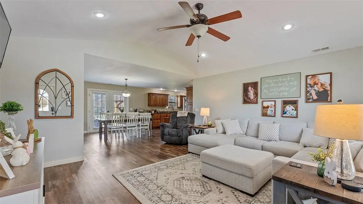 11074 Iris, Neosho, MO 64850 - #1