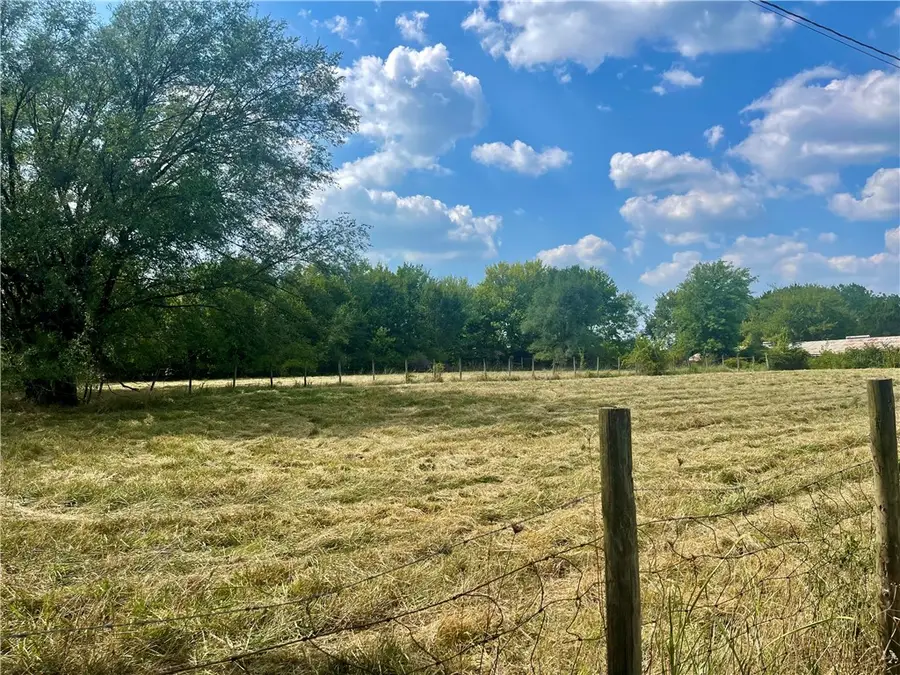 1215 E Pridemore Drive, Lincoln, AR 72744 - #3