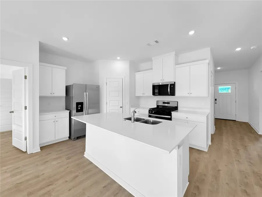 606 S Neon Avenue, Fayetteville, AR 72704 - #2