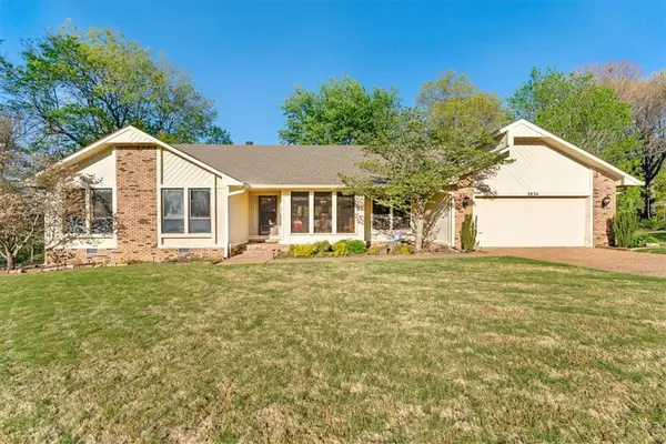 2834 S College Drive, Fayetteville, AR 72701