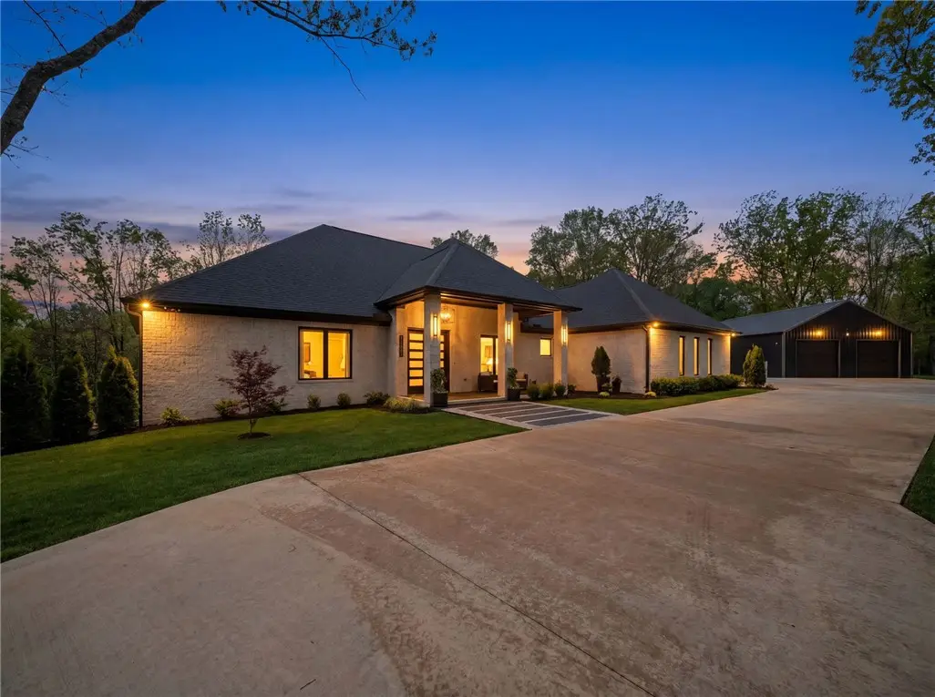 13886 Dartmoor Road, Bentonville, AR 72712 - #1