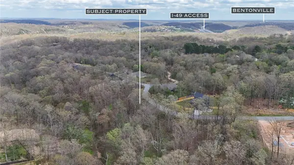 Hamilton Drive, Bella Vista, AR 72715