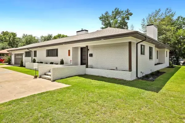 702 Shipley Street, Springdale, AR 72764