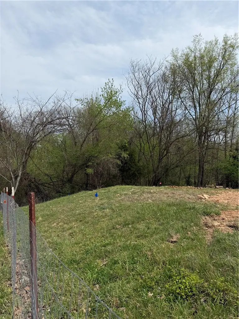 131 Hobbs Road, Rogers, AR 72756 - #2