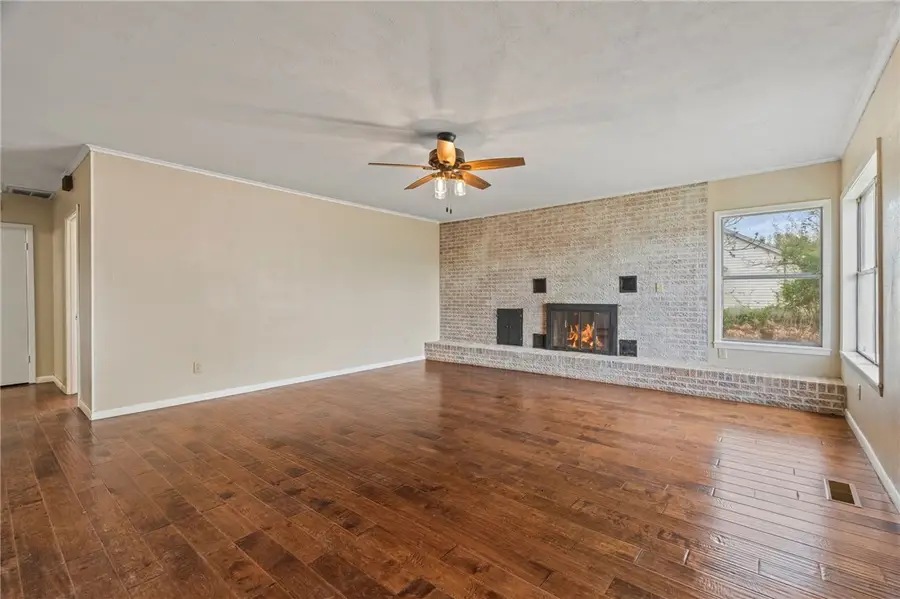 703 S Franklin Street, Lavaca, AR 72941 - #2