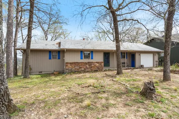 26 Mission Hills Lane, Holiday Island, AR 72631