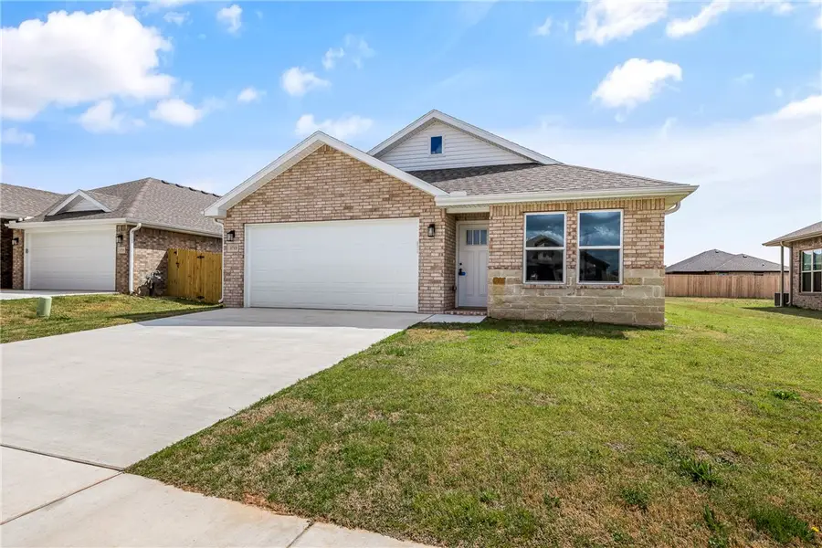 1713 Edwards Street, Pea Ridge, AR 72751 - #2