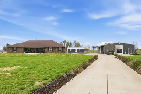 562 Rheas Mill Road, Farmington, AR 72730