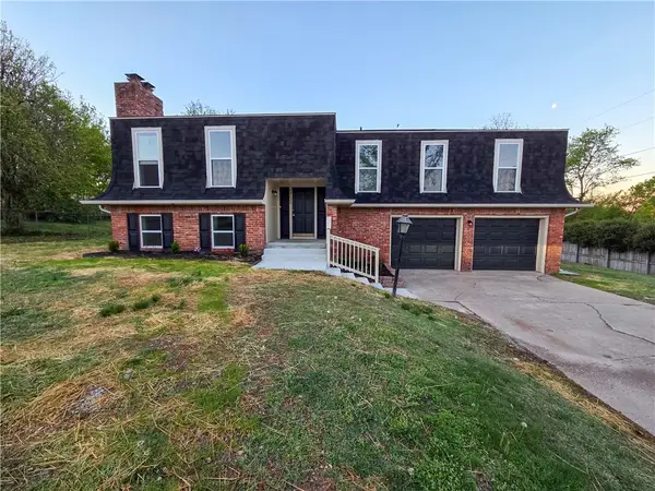 1703 Arapaho Avenue, Springdale, AR 72764